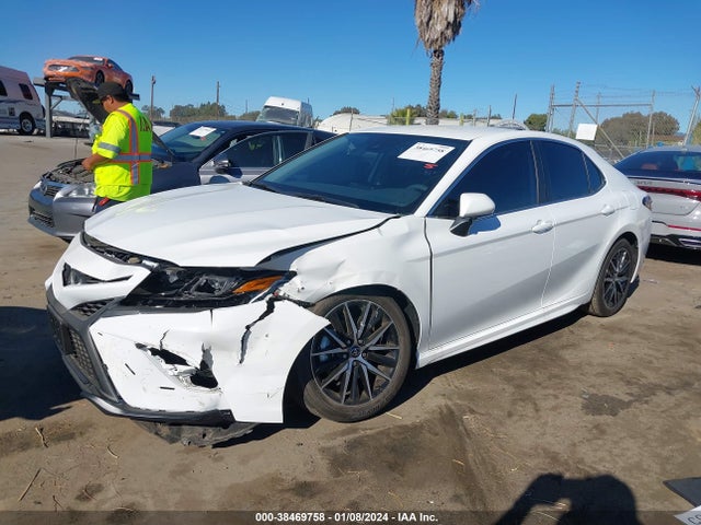 Toyota CAMRY SE 2024 4T1G11AK6RU844529 Image 2