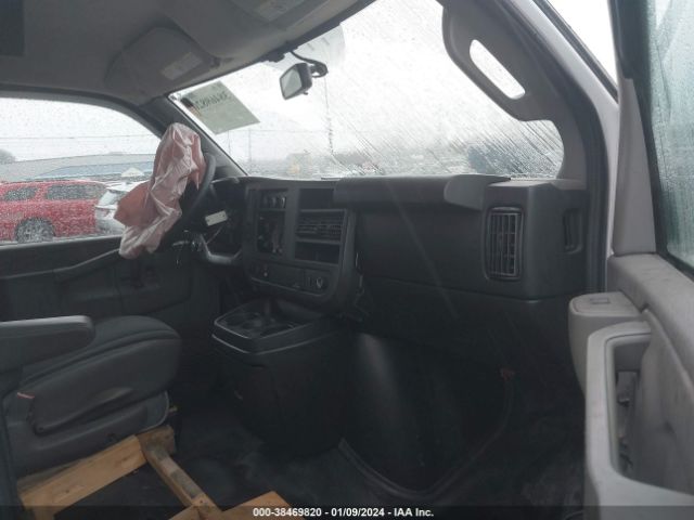 1GTW7AFG4J1908138 GMC Savana 2500 Work Van