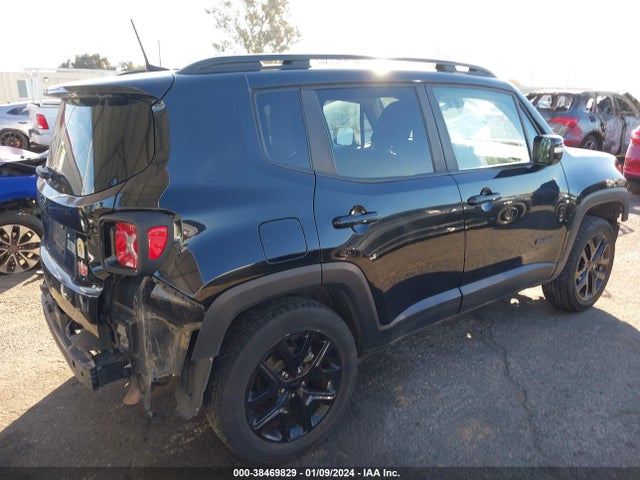 ZACCJBBB4JPH78303 Jeep Renegade Altitude 4x4