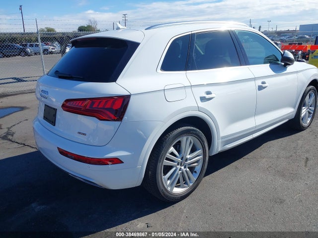 WA1BNAFY1K2086336 Audi Q5 45 Premium