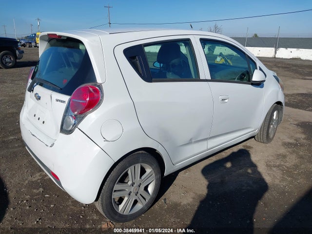 Chevrolet Spark 1lt Auto 2014 KL8CD6S91EC514471 Image 4