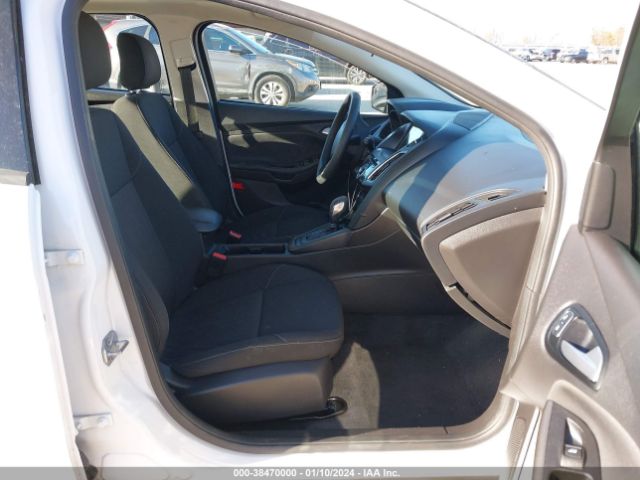 1FADP3H26JL201346 Ford FOCUS SEL