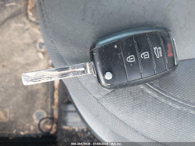 38470036 :رقم المزاد ، 5XXGM4A74FG519730 vin ، 2015 Kia Optima Lx مزاد بيع