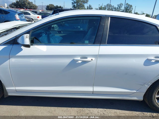 Hyundai SONATA SE 2018 5NPE24AF3JH677588 Image 15