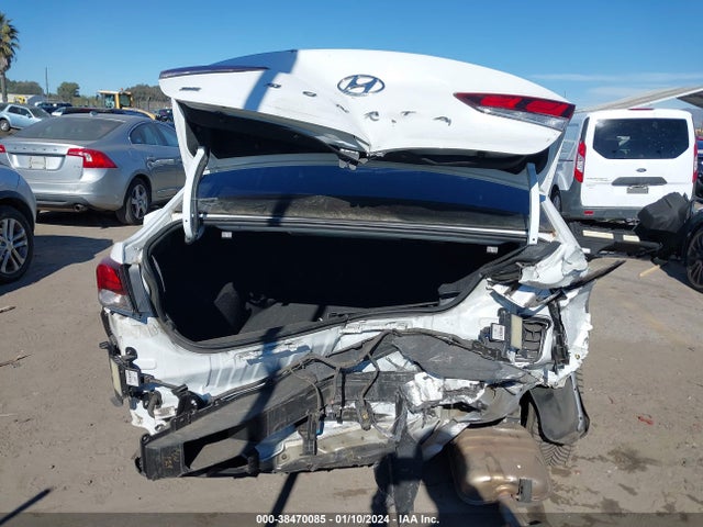 Hyundai SONATA SE 2018 5NPE24AF3JH677588 Image 17