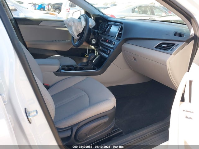 Hyundai SONATA SE 2018 5NPE24AF3JH677588 Image 5