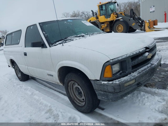 1994 CHEVROLET S TRUCK S10 VIN: 1GCCS1440R8109180