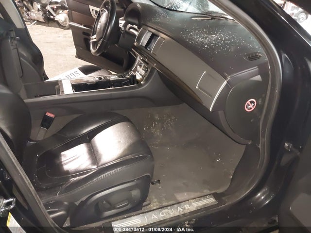 2012 JAGUAR XF SAJWA0FB2CLS43037 Photo 4