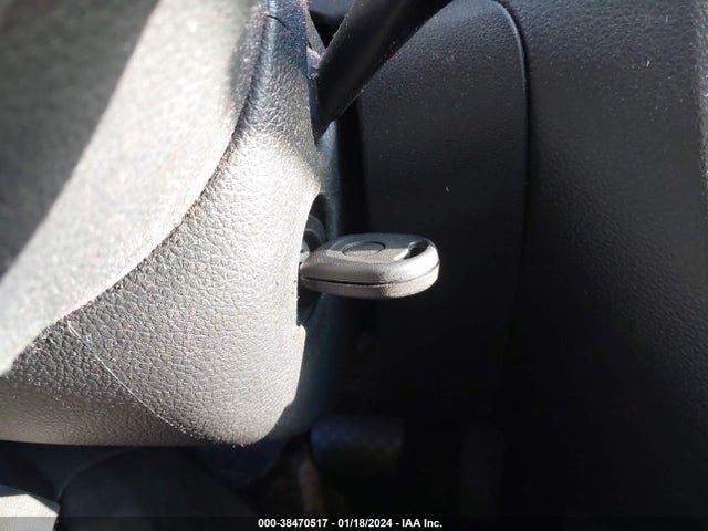 2014 VOLKSWAGEN JETTA 1.8T SE VIN: 3VWD17AJ1EM238570