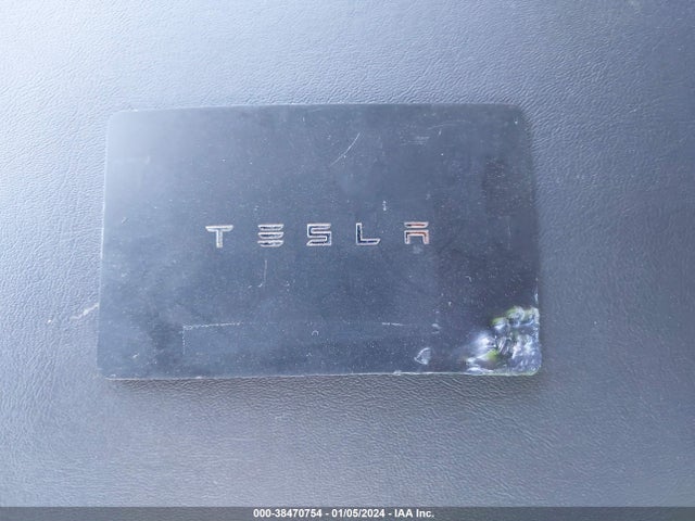 2021 TESLA MODEL Y 5YJYGDEF8MF266649 Photo 10