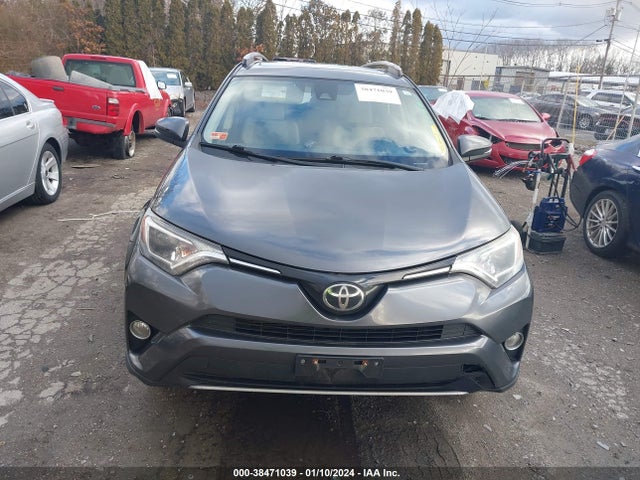 Toyota Rav4 Xle 2017 JTMRFREV5HD204912 Image 12