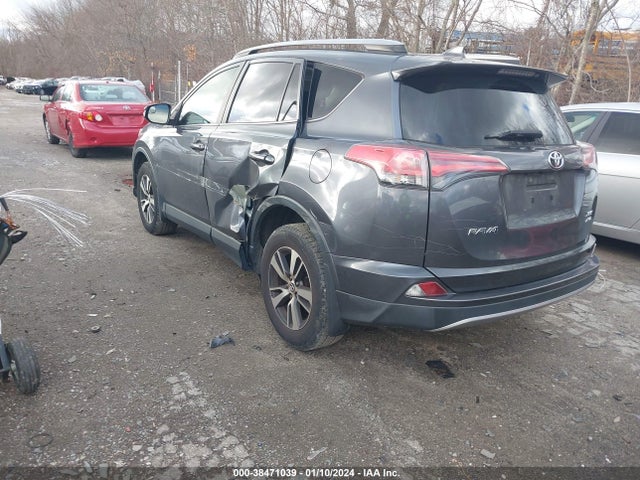 Toyota Rav4 Xle 2017 JTMRFREV5HD204912 Image 3