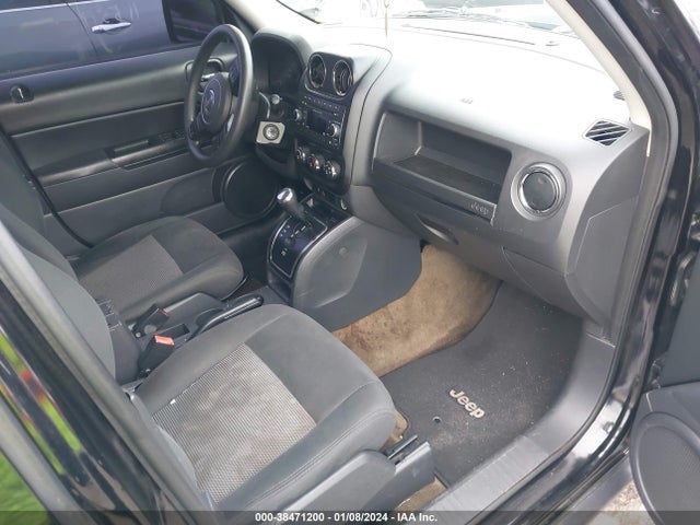 1C4NJPBAXHD115517 Jeep Patriot Sport Fwd
