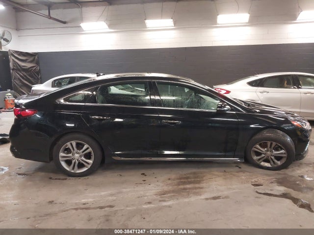 2018 HYUNDAI SONATA SPORT VIN: 5NPE34AF8JH693301
