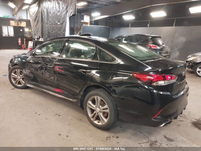 2018 HYUNDAI SONATA SPORT VIN: 5NPE34AF8JH693301