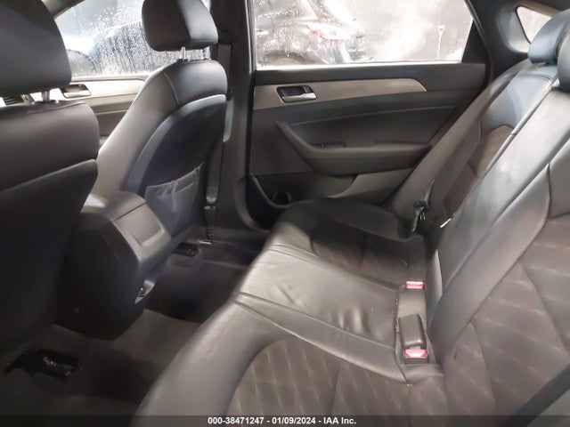 2018 HYUNDAI SONATA SPORT VIN: 5NPE34AF8JH693301