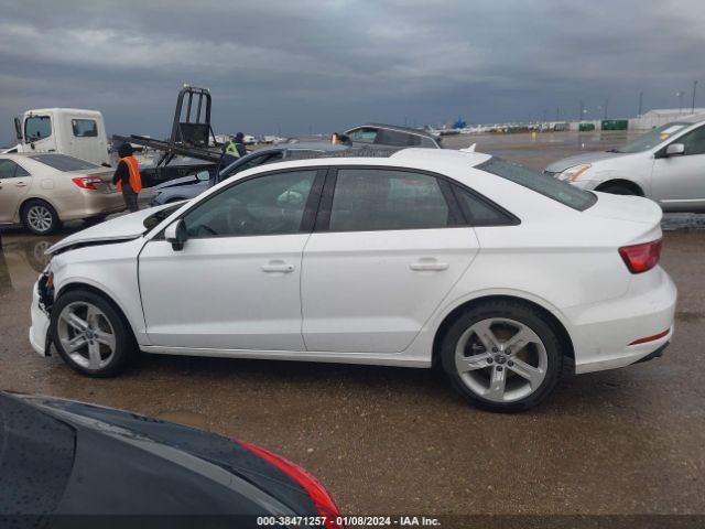 WAUAUGFF0J1041718 Audi A3 2.0t Premium/2.0t Tech Premium