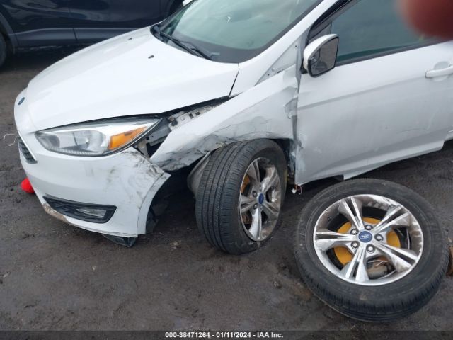 1FADP3F25FL321116 Ford FOCUS SE