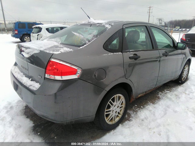 2010 FORD FOCUS SE VIN: 1FAHP3FNXAW200830