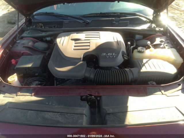 2C3CDZAG6JH215384 Dodge Challenger Sxt Plus