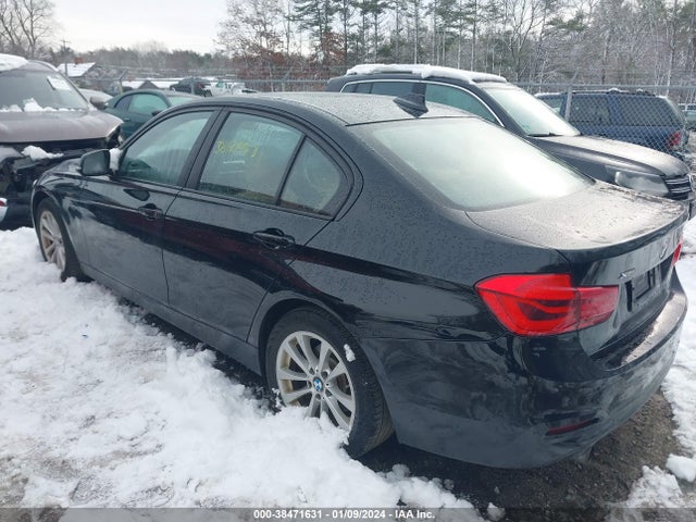 BMW 320i Xdrive 2017 WBA8A3C35HK692440 Image 3