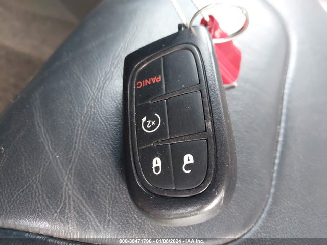 Продаж на аукціоні авто 2015 Jeep Cherokee Limited, vin: 1C4PJMDS2FW740668, номер лоту: 38471796