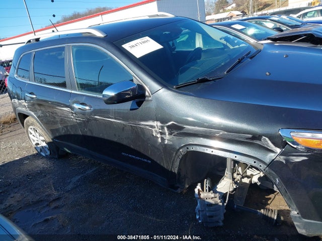 1C4PJMCS8FW788466 Jeep Cherokee Latitude
