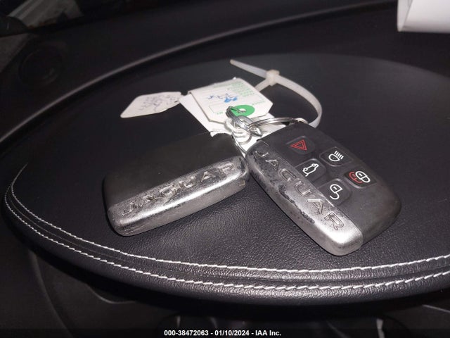 2019 JAGUAR F-PACE SADCM2FV6KA352937 Photo 10