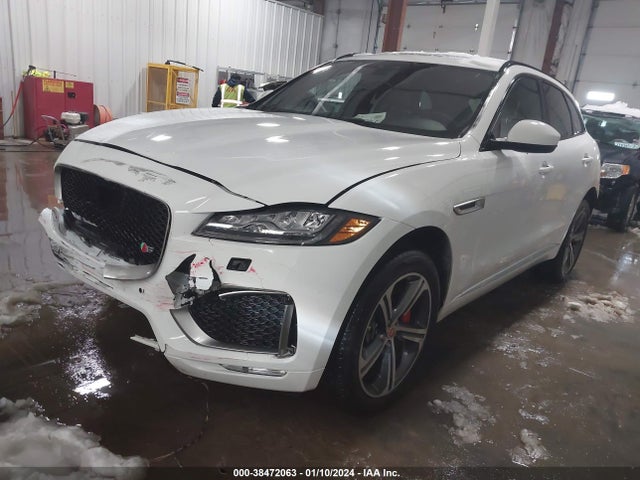 2019 JAGUAR F-PACE SADCM2FV6KA352937 Photo 1