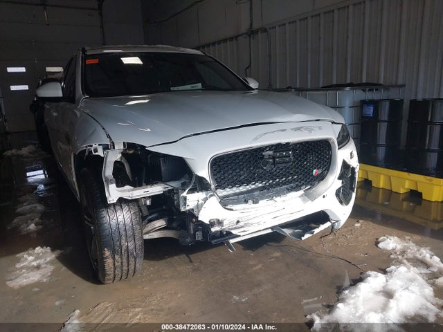 2019 JAGUAR F-PACE SADCM2FV6KA352937 Photo 5