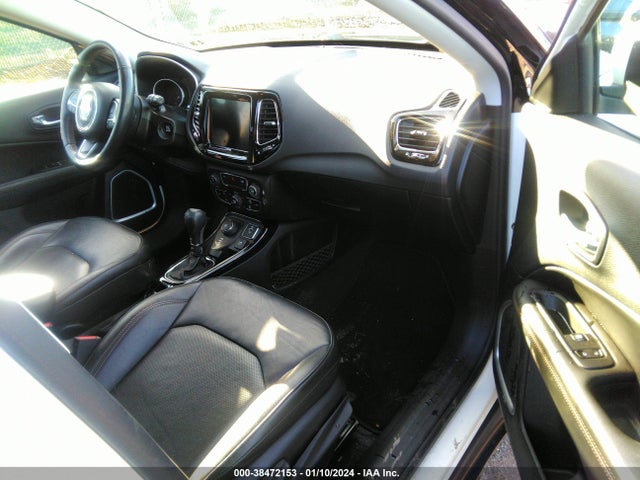 3C4NJDCB3KT678903 Jeep Compass Limited 4x4