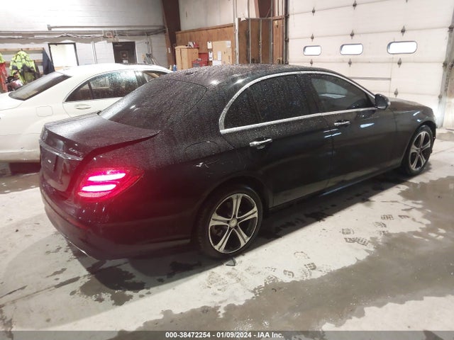 2017 MERCEDES-BENZ E 300 4MATIC VIN: WDDZF4KB1HA207620