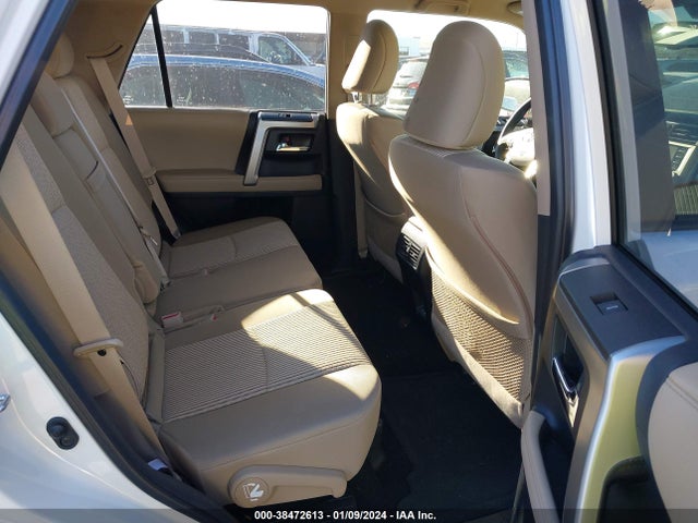 Toyota 4RUNNER SR5 2023 JTEMU5JR6P6099264 Image 8