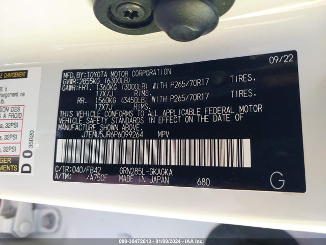 Toyota 4RUNNER SR5 2023 JTEMU5JR6P6099264 Image 9