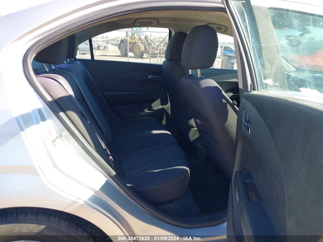 Chevrolet Sonic Lt Auto 2015 1G1JC5SH3F4109400 Image 8