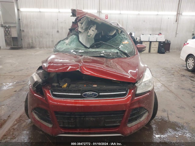 1FMCU9JXXGUA53238 Ford Escape Titanium