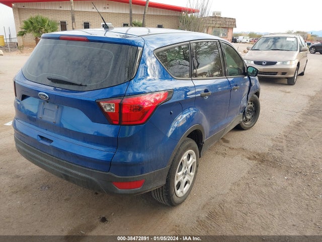 Ford ESCAPE S 2019 1FMCU0F71KUA26698 Image 4