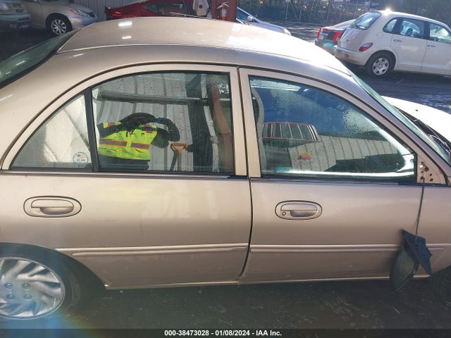 1998 FORD ESCORT SE VIN: 1FAFP13P1WW227150