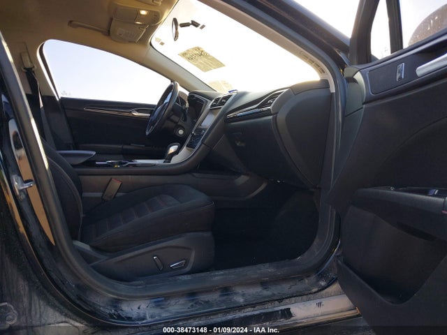 2016 FORD FUSION SE VIN: 3FA6P0HD6GR290158