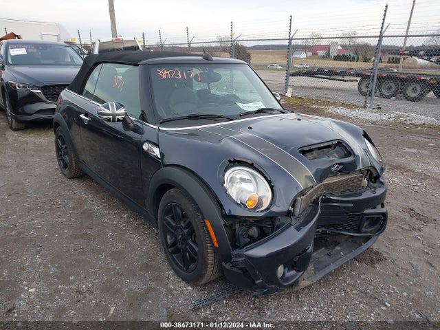2013 MINI CONVERTIBLE WMWZP3C58DT705996 Photo 0