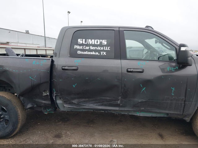RAM 2500 Laramie  4x4 6'4 Box 2023 3C6UR5FL9PG567908 Image 6