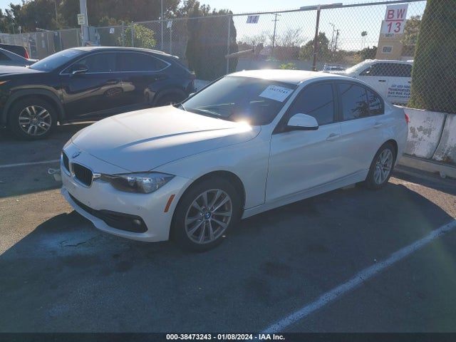 BMW 320i 2017 WBA8A9C32HK620579 Image 2