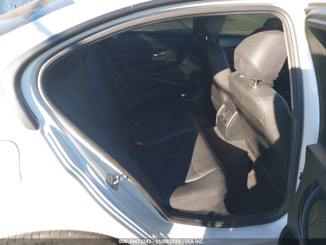 BMW 320i 2017 WBA8A9C32HK620579 Image 8