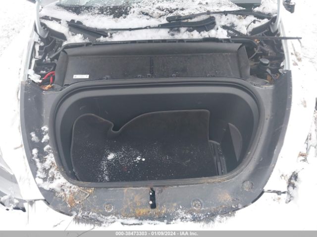 7SAYGDEE9PF675922 Tesla Model Y