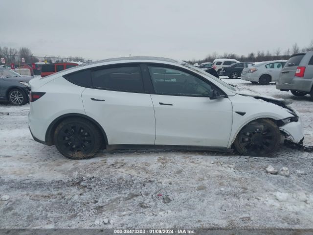 7SAYGDEE9PF675922 Tesla Model Y