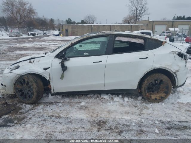 7SAYGDEE9PF675922 Tesla Model Y