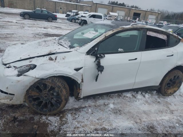 7SAYGDEE9PF675922 Tesla Model Y