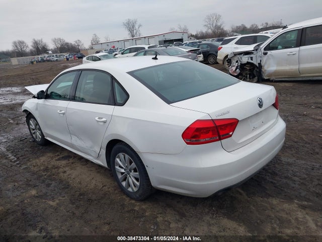 2013 VOLKSWAGEN PASSAT 2.5L S VIN: 1VWAH7A31DC044783