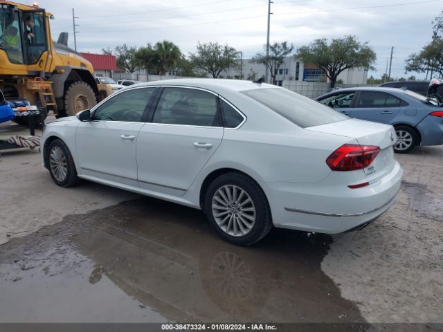 1VWBT7A37HC052346 Volkswagen Passat 1.8t Se