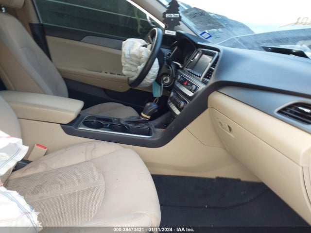 Hyundai SONATA SE 2018 5NPE24AF7JH705084 Image 5